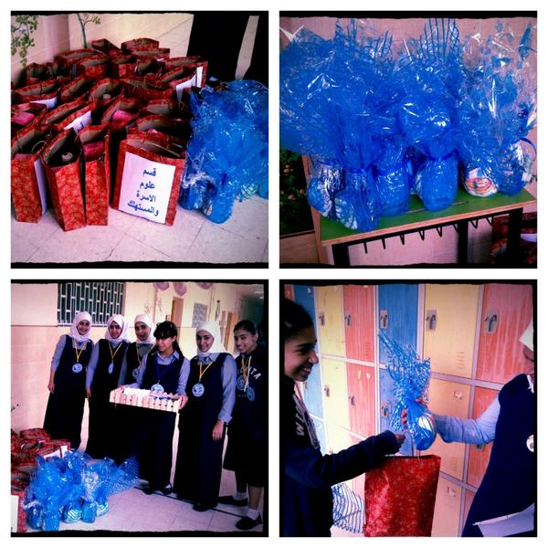 قامت المعلمةمها الحسيني بحملةبعنوان (نحن اولى) للمحافظة على النظافةوتوزيع ادوات النظافه لجميع الفصول بمساعدة الطالبات