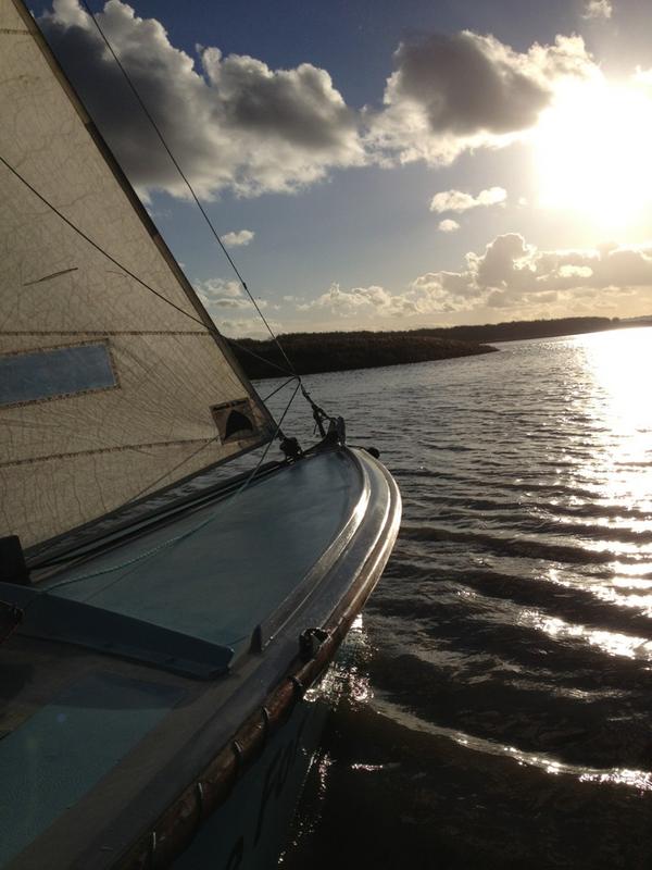 FFSailingClub's tweet photo. Every minute #sailing on days like this are a blessing! http://t.co/mjTusJHS