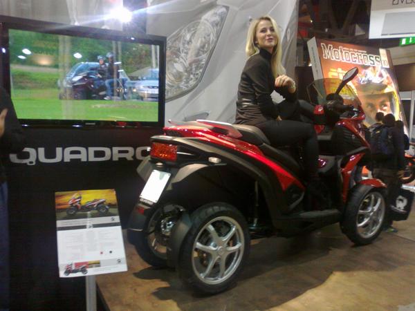 QuadroVehicles's tweet photo. EICMA 2012 - Parkour "Premiere" mondiale http://t.co/8KqBmOro