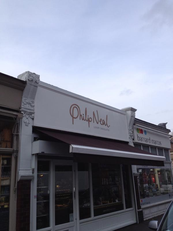 QuentinXXXXX's tweet image. "@JacquiOatley: In case you wondered what Phil Neal was up to these days. #lifesaboxofchocolates http://t.co/tst79O0T" #bwfc