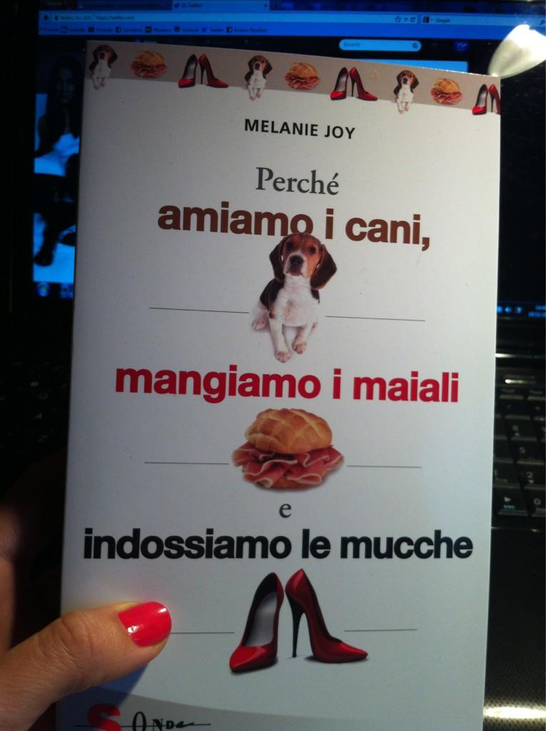 KrisReichert's tweet photo. Presentazione Stupenda del libro della vegana Melanie Joy dal Grande Cerchio a Milano sabato!! #SavetheAnimals http://t.co/mR85x3Pc