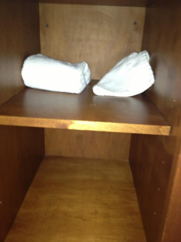 Jack3dson's tweet image. Looks like I'm drying off with a rag #bigframe #yolked #tweetingnaked