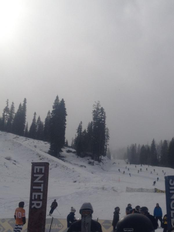 CHaeberlin's tweet photo. “@N_Verhaeghe: Day 1: A little gloomy but still super fun @CHaeberlin #letitsnow #winter #northstar http://t.co/jx3gBAyx” #day4 bitch