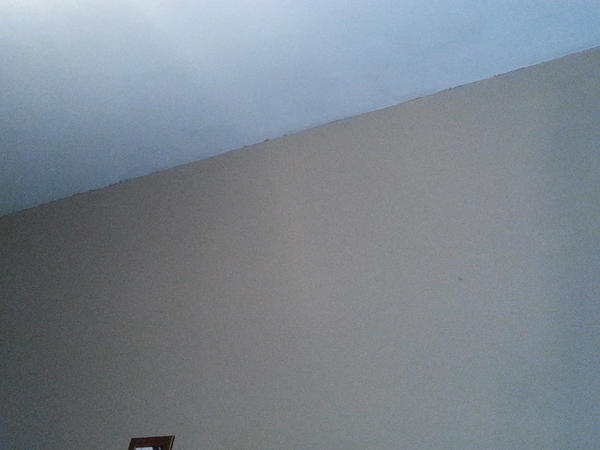 Ritchie2's tweet image. Living room walls are done. Can't see much of a difference!! #crazyneatperson Jonesy @Sarahtrac @sandrajones78