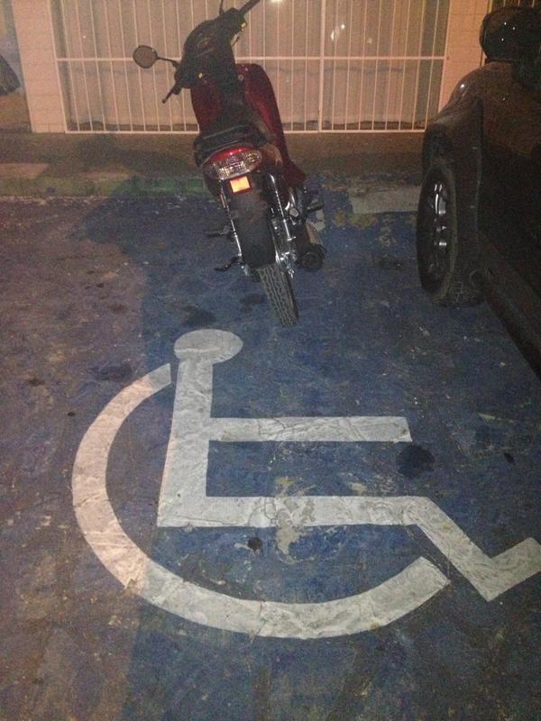 LeiSecaJP1's tweet photo. Isso pode Arnaldo?? http://t.co/hsWdlIU8
