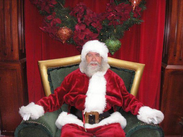 Santa today 2:00pm - 4:00pm. Get a 4x6 photo for just $5 and support Canadian Breast Cancer Foundation!