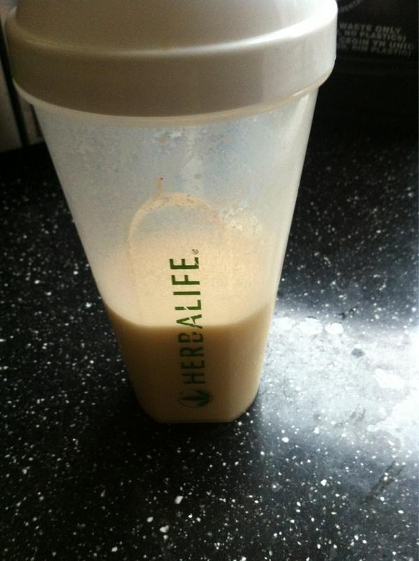 AbbieDavies_xox's tweet image. @JodieLLewis @lexie943 I'm dying, it's disgusting! #hatemilk