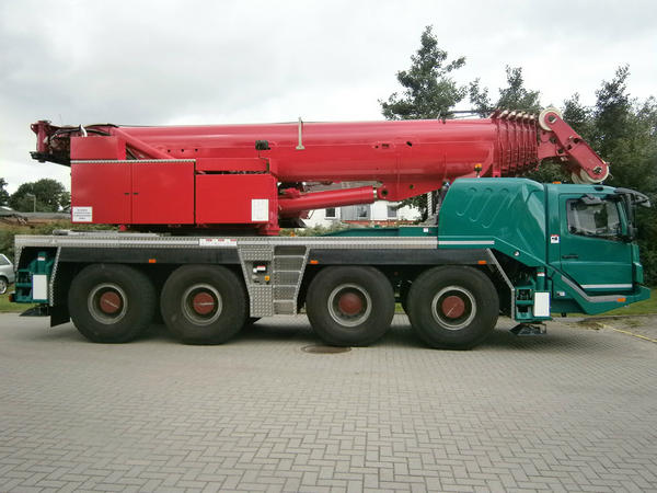 Les grues de DORNSEIFF (Allemagne) A8JzIOKCYAE6pst