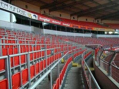 KBuckton's tweet image. This should be introduced at all football grounds for those who want to stand #safestanding #standupsitdown