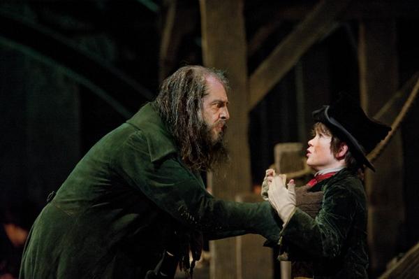 Oliver Musical UK tweet media