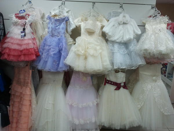 MODA22ru's tweet photo. Праздничные платья для девочек! Салон Baby Rich, 3 этаж, ТД Ультра. http://t.co/6CT1TGCY