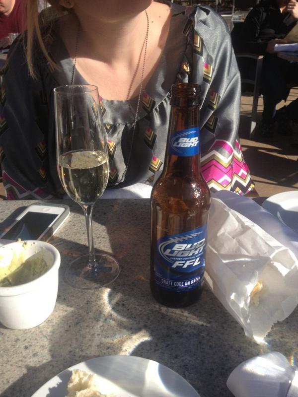 Tnarb80's tweet photo. Champagne and bud in Aspen http://t.co/hqfMhqs5