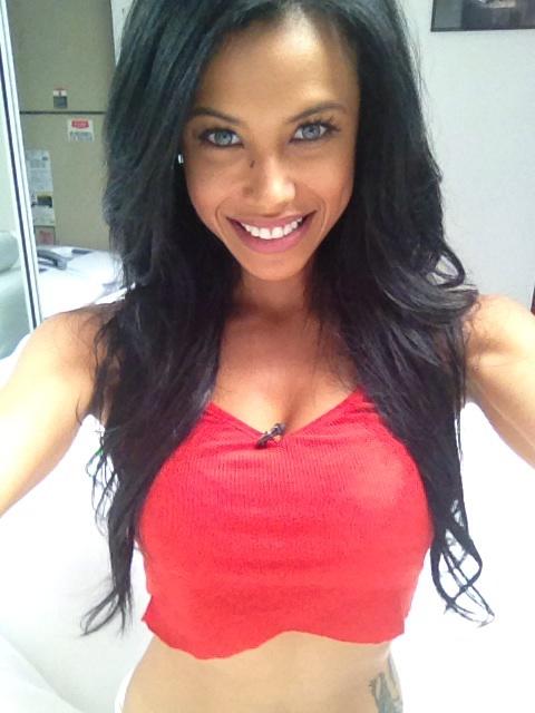 Now for RED! Just like my @playboy bunny costume! You guys better tell your cable provider about @blackbelttv http://t.co/CgnUz7Hf