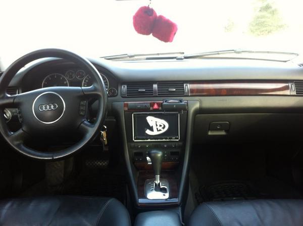 HumbleHighs's tweet image. My bitch bad lookin like a bag of money #DiscRespectful