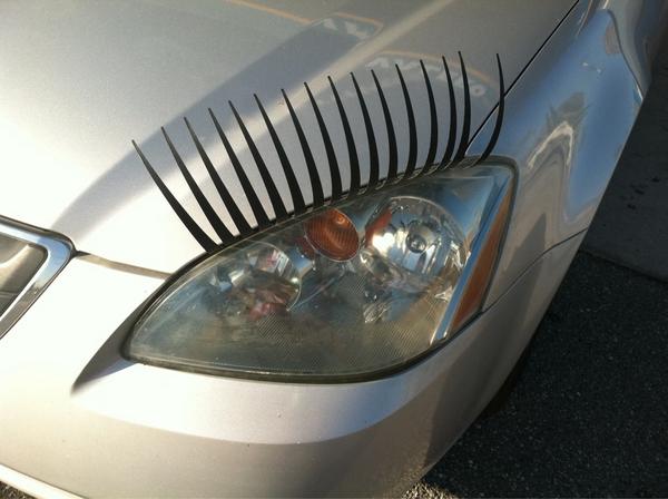 nanain_sb's tweet image. apparently this seems to attract alot of attention! LOL #carlashes #girly