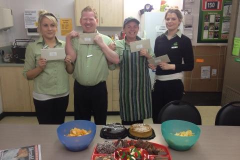 tarzy85's tweet photo. Great workers celebrating 5years service at 3154 @XpressWoolies #onlyanother20togo http://t.co/FnRJDnA9