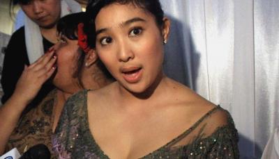 chilimp's tweet photo. @rzkchk Olivia yg ini ngga cok? http://t.co/esJxB75