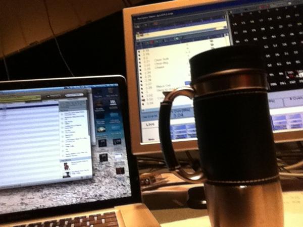 MicJustice's tweet image. If your up around 1am ill need a refill. Black no sugar
#lightprogramming #gainesvillechristmasfestival