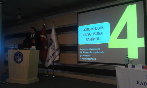 Mevlüt Büyükhelvacigil: Sorumluluk duygusuna sahip olmak şart <a href="/khasyasam/">KHAS Yaşam Boyu Eğitim Akademisi</a> #dedemdenogutler