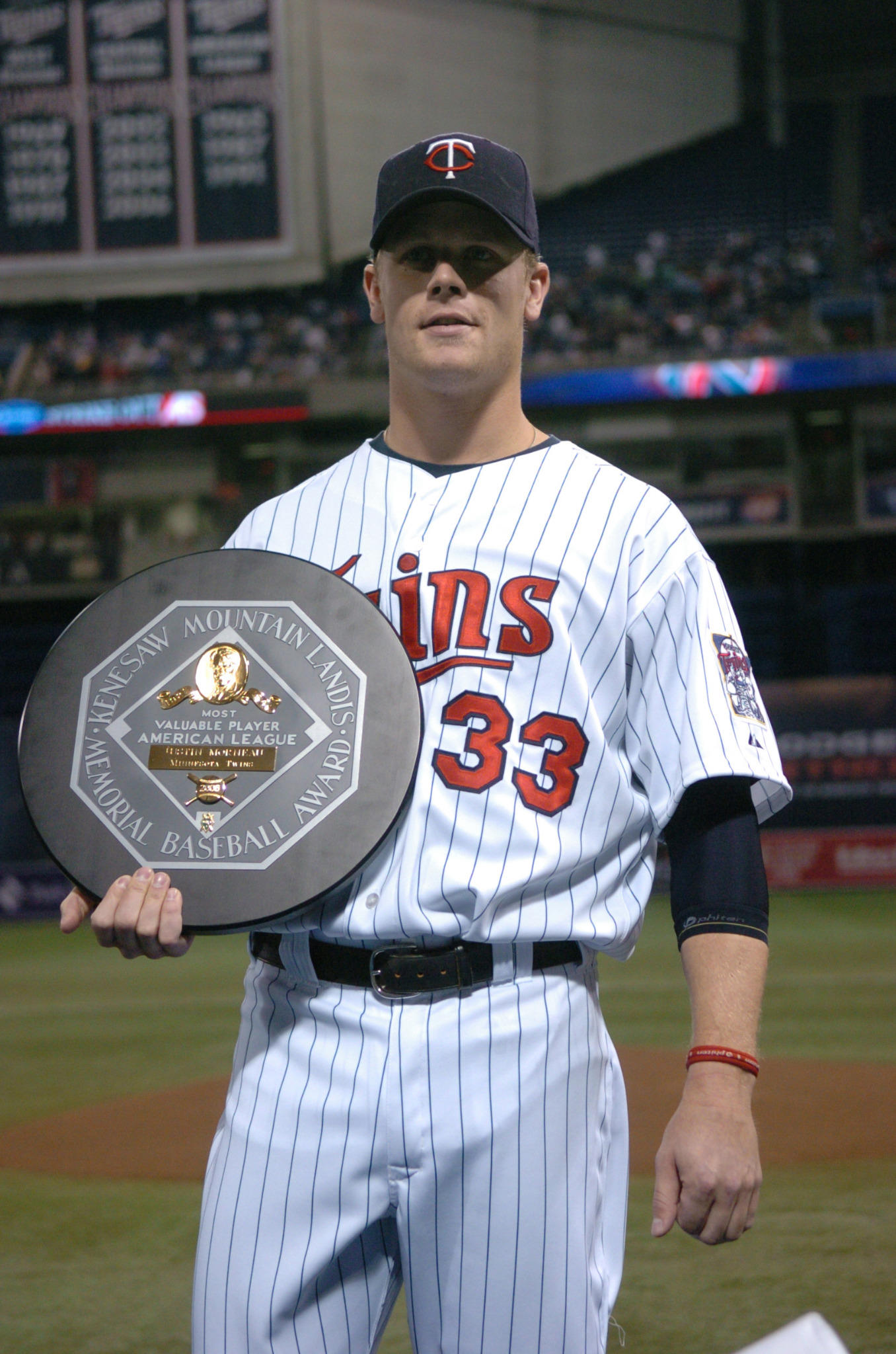 Justin morneau sale
