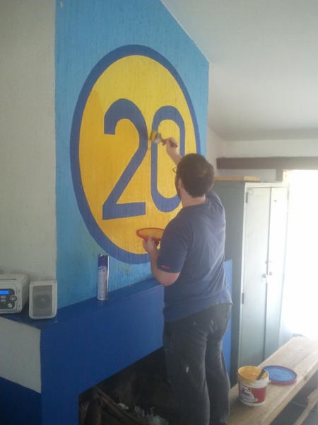 Cabe_Hualde's tweet photo. el caudillo pintando  @luislacalle400 @Lafferranderie http://t.co/WxGrX9vy