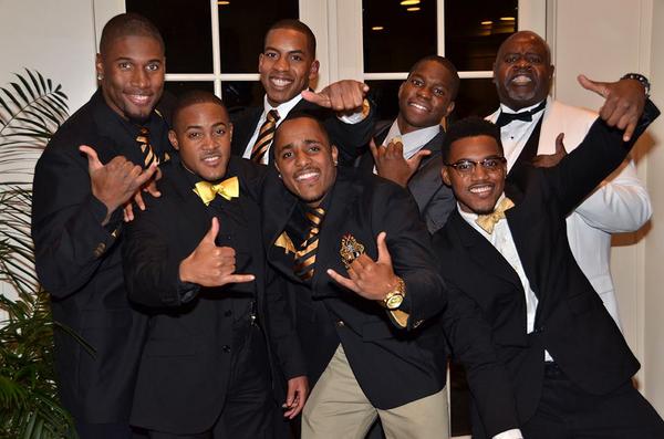 UDAlphasXO's tweet photo. Recently, the brothers of Xi Omicron attended the 2012 Presidents Ball to partake in festivities with other Greeks! http://t.co/eybPr112