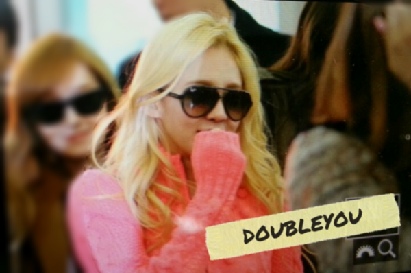 [PICS/FANTAKEN][22/11/2012]SNSD @Airport to Singapore A8Q40YICMAAMT3M