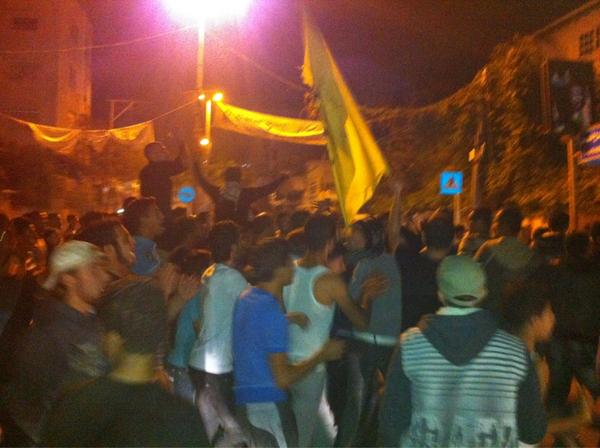 AnonymousPress's tweet image. Huge crowd of youths marching in celebration in the streets of #Gaza.  a celebration deserved!