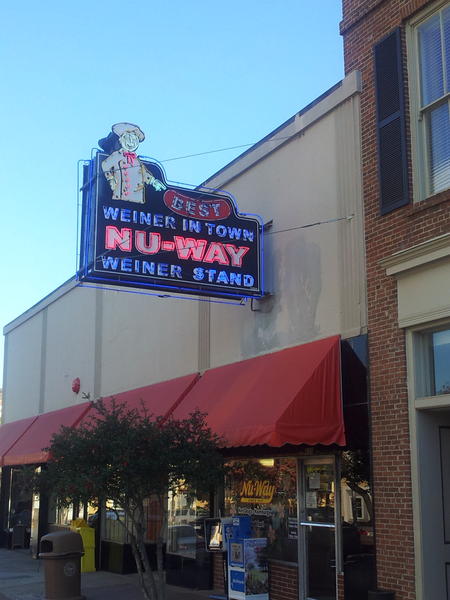 TheSDMalone's tweet image. Top 5 weiners I've ever had. #nu-way #chili #chese #slaw #Macon