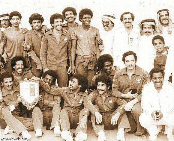 btah44521's tweet image. @waleedalfarraj الجيل الذهبي لنادي الاتفاق ( الصورة تتحدث) http://t.co/OwDqYIsC"