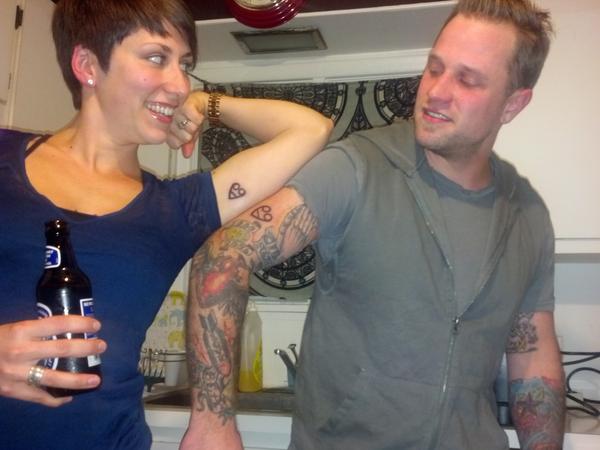 oldwives's tweet image. Jason and Bella celebrate their anniversary like nobody else. They tattoo each other. Happy 9th year guys! Love ya!