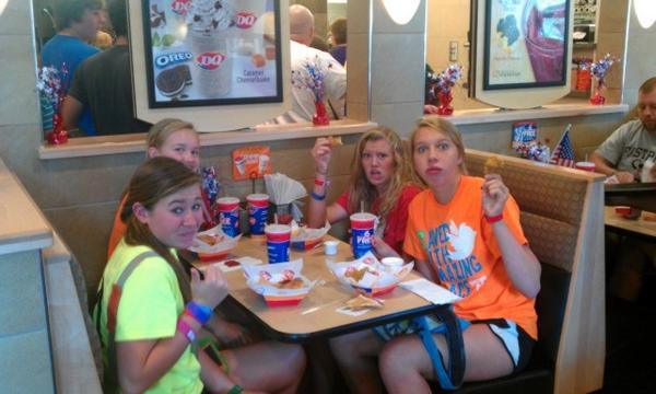 CarrieCheeks's tweet image. I miss #Superwow2012 so extremely much😢