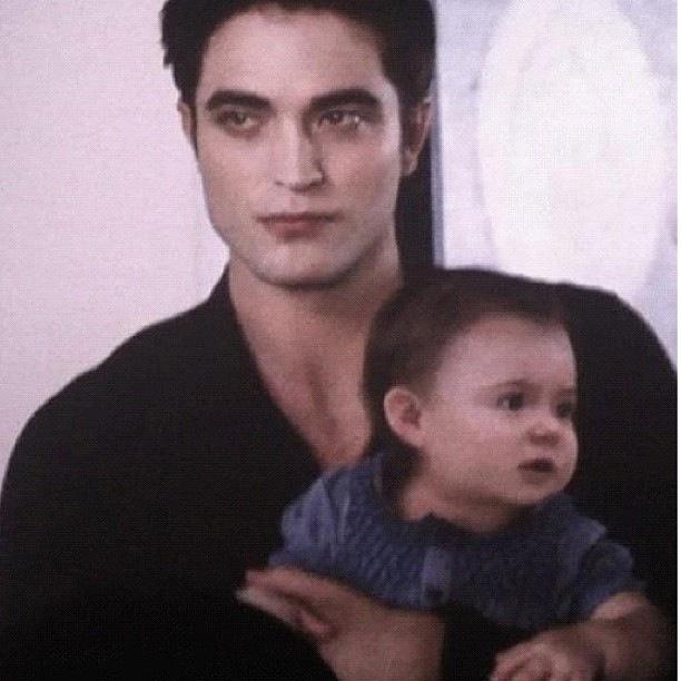Edward Cullen And Bella Cullen And Renesmee Cullen Renesmee Carlie