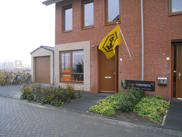 Wist u dat u bij zo'n mooie nieuwe woning van #Vos Verkoopmaatschappij meteen een tuin bij kan bestellen #Groenmeesters