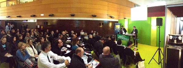 #SDEN12 démarrage de la conférence #AUDECIA "reprendre une entreprise: une stratégie avant des chiffres" salle comble