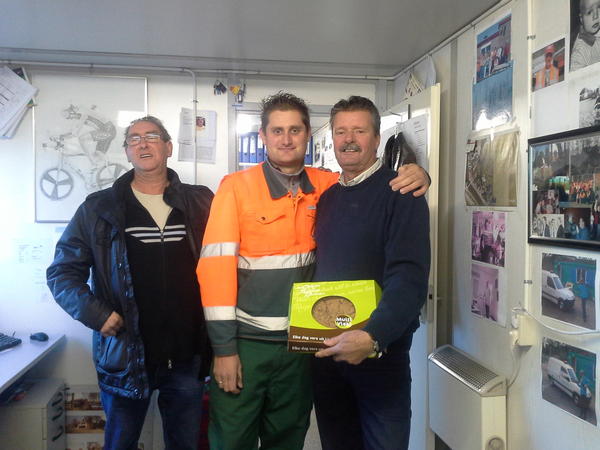 Samenwerking Twiske beloont met een vlaai. Rayon Oostzaan in het zonnetje gezet. #Twiskebestuur #Baanstedegroen