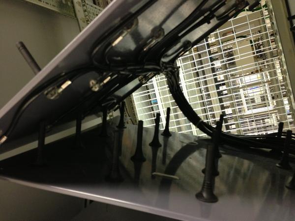 _GaLaK_'s tweet photo. Histoire des télécoms : qu'est-ce que c'est que ce truc ? (content d'être tombé dessus par hasard) http://t.co/OkKxaDAu