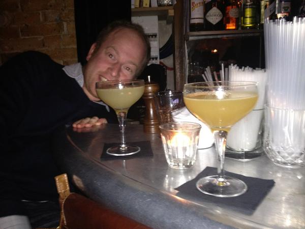 jackladenburg's tweet image. Cocktails in Paris. #hypercool