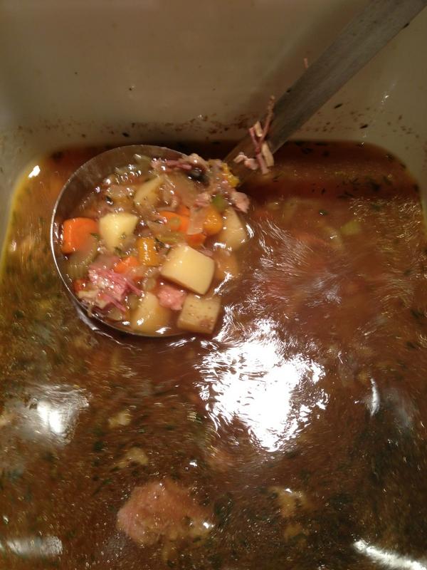 TO_TuckShop's tweet photo. Who wants a bowl of Beef With Autumn Vegetable Soup? #Delicious #Toronto http://t.co/MMgi6e7V