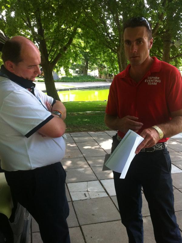 Ready to film The Eventing Show with <a href="/TapnerEventing/">Paul Tapner</a> <a href="/foxpitteventing/">Fox-Pitt Eventing</a> <a href="/JohnKyleSpeaks/">John Kyle</a> near the water jump #aus3de