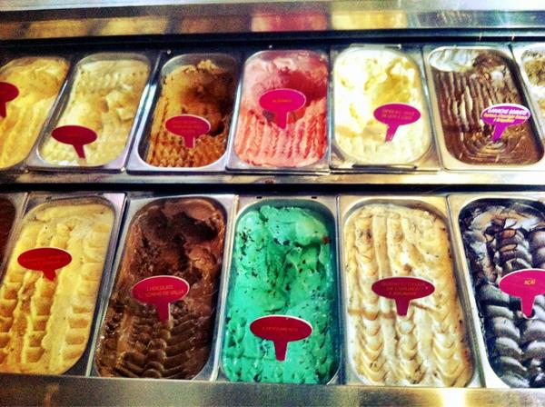 Um dia doce e com gostinho de sorvete pra vocês =)