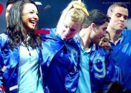 amysverse_'s tweet image. I see you heather... 
#notsubtle