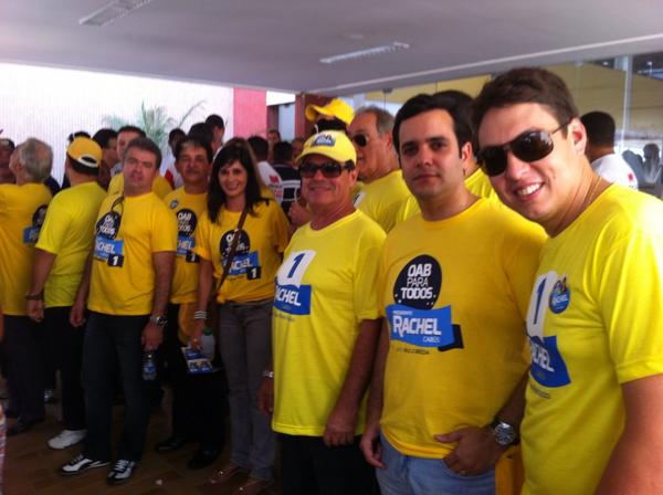 HoracioAguiar's tweet photo. As eleições da OAB/AL se transforma na segunda confraternização dos Advogados no ano de 2012. http://t.co/kQ4CrRbP