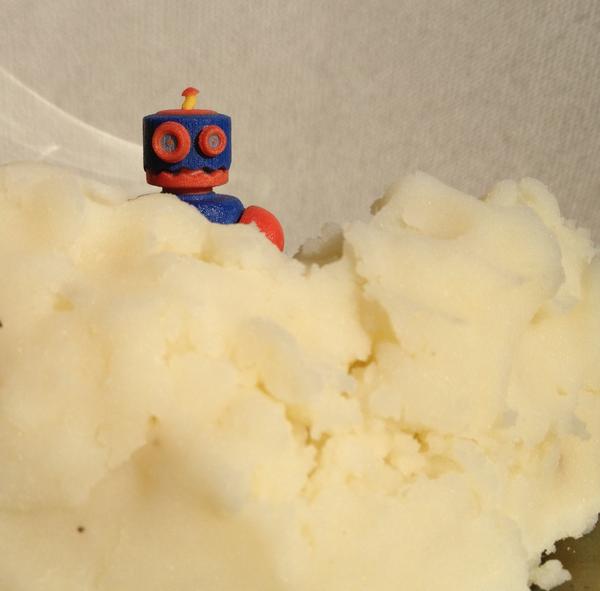 MyRobotNation's tweet image. Robots in the Wild: Waze is thankful...for mashed potato forts!