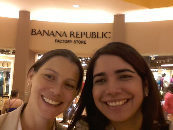 laurabbb214's tweet photo. @andreapduran @Erkilla33 @ssanchez0728 y encontramos por fin donde queda la republica de banana jajajajajaj http://t.co/bOAifsLX