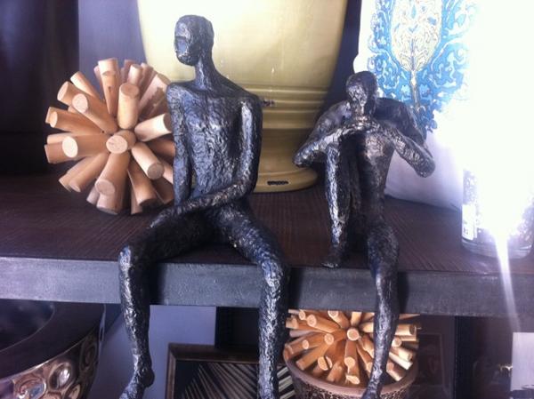 Inside_Style_'s tweet image. We think #BlackFriday is sooo dark and dreary, infuse some color for #Christmas shopping #dtlv, #vegas