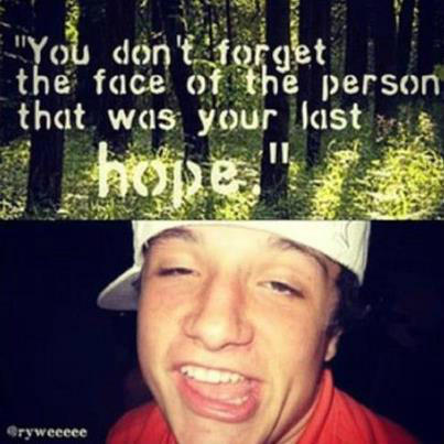 Mockingjay_2's tweet image. XD