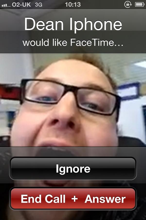 Ignoring @deanleslie1 's facetime request whilst on facetime to @SimonGrant #awkward
