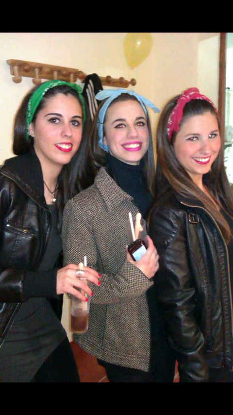 carlacarlinga's tweet photo. Recordando noches como esta jajaja http://t.co/vjRx7yRi