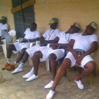 AfamDeluxo's tweet photo. Lmaoo"@NaijaCorpers: #Otondos Lmaoo Twill soon be over! http://t.co/kXoFSUL3"
